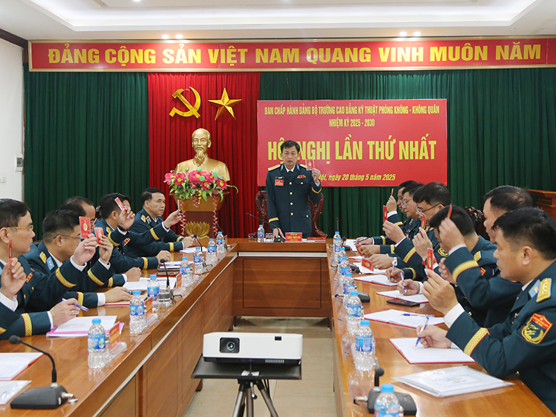 Đảng bộ Trường Cao đẳng Kỹ thuật Phòng không - Không quân tổ chức Đại hội đại biểu nhiệm kỳ 2025 - 2030