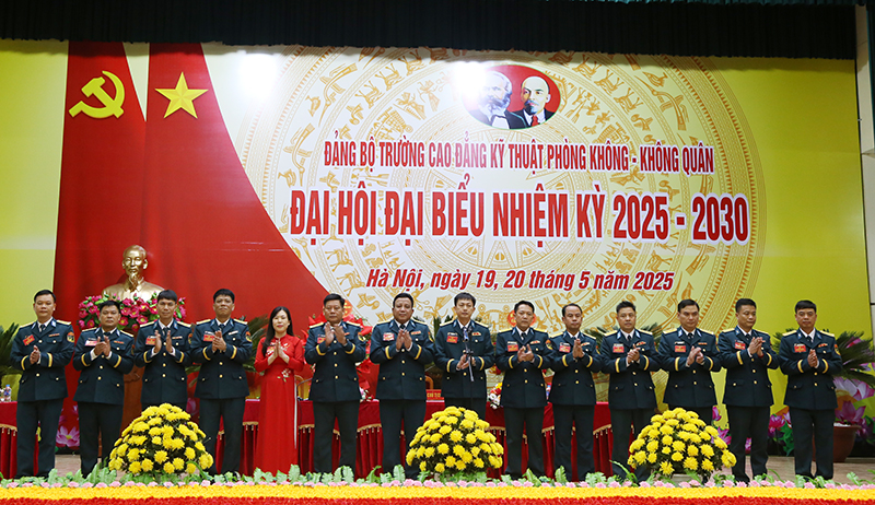Đảng bộ Trường Cao đẳng Kỹ thuật Phòng không - Không quân tổ chức Đại hội đại biểu nhiệm kỳ 2025 - 2030