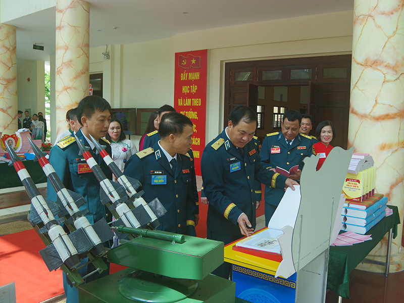Đảng bộ Trường Cao đẳng Kỹ thuật Phòng không - Không quân tổ chức Đại hội đại biểu nhiệm kỳ 2025 - 2030