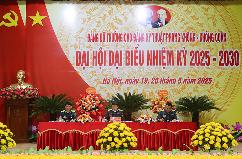 Đảng bộ Trường Cao đẳng Kỹ thuật Phòng không - Không quân tổ chức Đại hội đại biểu nhiệm kỳ 2025 - 2030