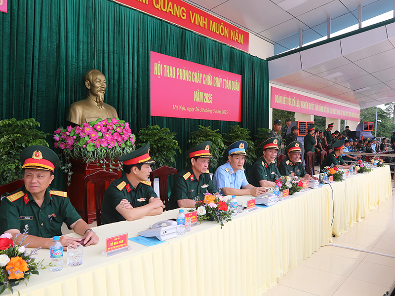 Khai mạc Hội thao Phòng cháy, chữa cháy toàn quân năm 2025