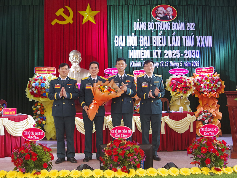 Đảng bộ Trung đoàn 292 tổ chức Đại hội đại biểu nhiệm kỳ 2025 - 2030