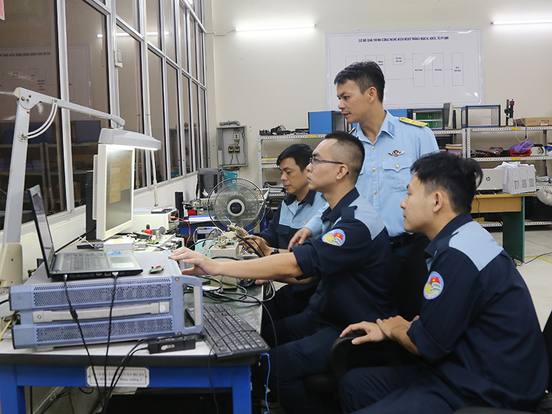 Nâng cao chất lượng sửa chữa, hiệu chỉnh, lắp ráp khí tài