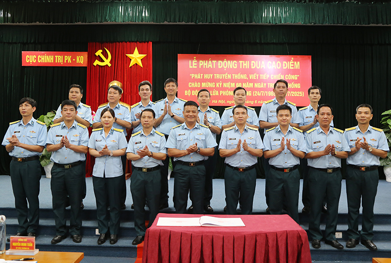 Cục Chính trị Quân chủng Phòng không - Không quân tổ chức Lễ phát động thi đua cao điểm “Phát huy truyền thống, viết tiếp chiến công”
