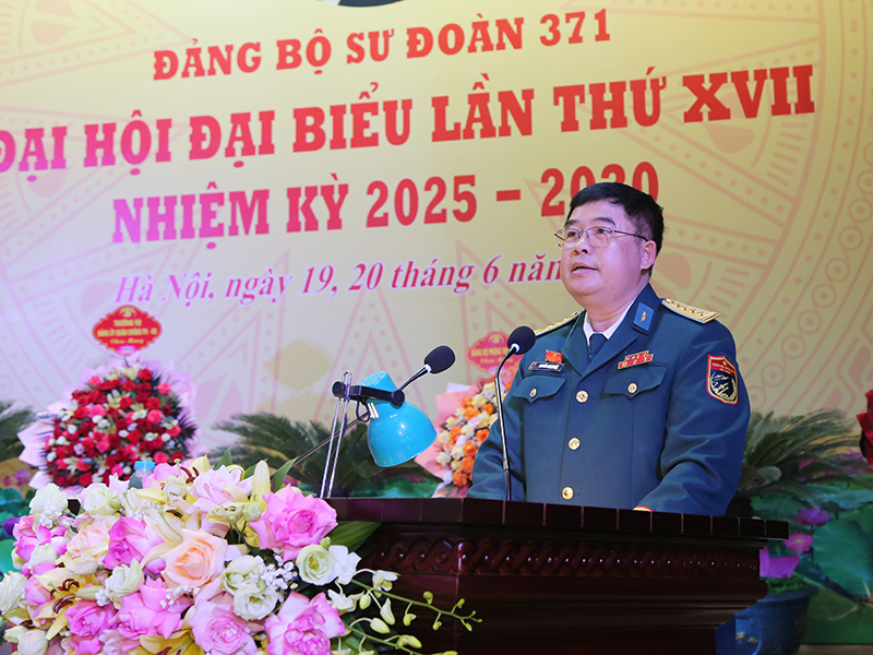 Tiếp tục xây dựng Sư đoàn 371 “Cách mạng, chính quy, tinh nhuệ, hiện đại”
