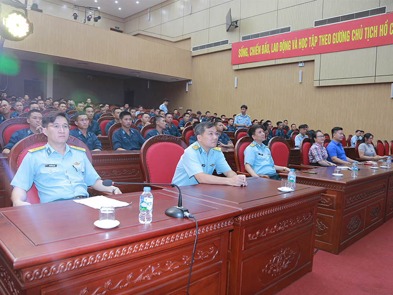 Tiểu đo&agrave;n Vệ binh, Bộ Tham mưu Qu&acirc;n chủng Ph&ograve;ng kh&ocirc;ng-Kh&ocirc;ng qu&acirc;n tổ chức Giao lưu văn nghệ &ldquo;M&aacute;i nh&agrave; chung&rdquo;