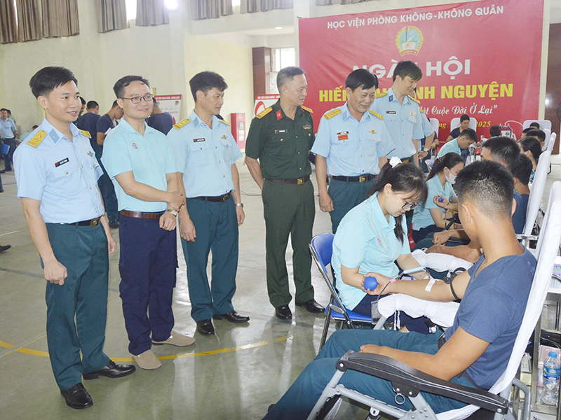 Học viện PK-KQ tổ chức Ngày hội hiến máu tình nguyện đợt 2 năm 2025