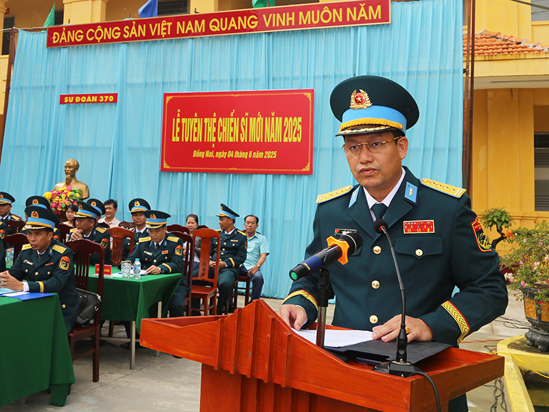 Các đơn vị trong Quân chủng Phòng không - Không quân tổ chức Lễ tuyên thệ chiến sĩ mới năm 2025