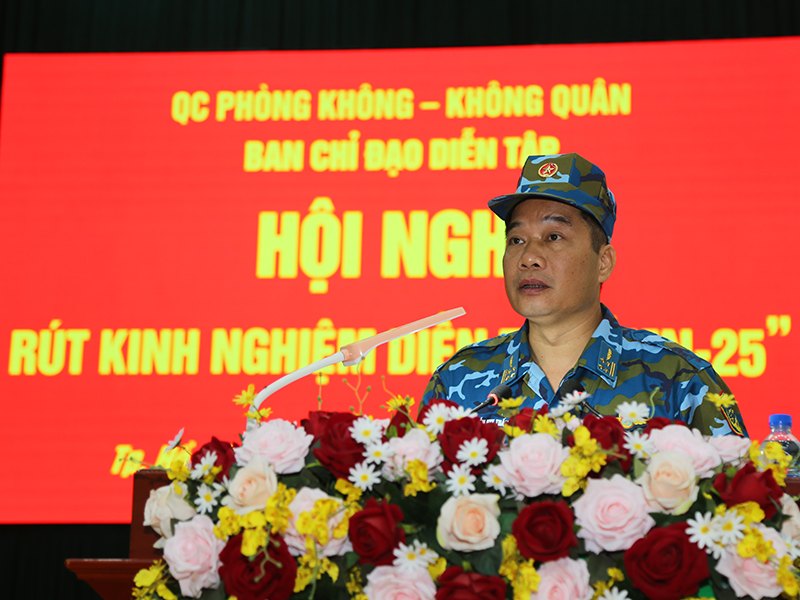 Quân chủng Phòng không - Không quân rút kinh nghiệm Diễn tập Chỉ huy - Tham mưu 1 bên 2 cấp trên bản đồ có một phần thực binh cho các đơn vị khu vực Miền Nam, Nam Trung Bộ