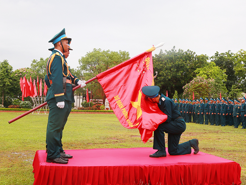 Các đơn vị trong Quân chủng Phòng không - Không quân tổ chức Lễ tuyên thệ chiến sĩ mới năm 2025
