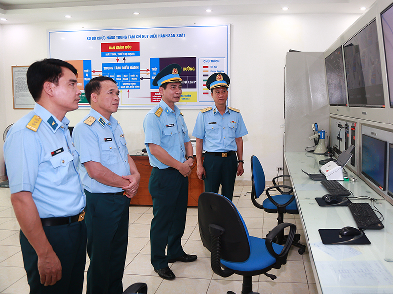 Quân chủng Phòng không - Không quân kiểm tra công tác phát triển khoa học, công nghệ, đổi mới sáng tạo, chuyển đổi số, thực hiện Đề án 06 và cải cách hành chính tại các đơn vị