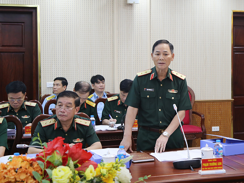 Bộ trưởng Bộ Quốc phòng chủ trì Hội nghị bàn giao chức trách, nhiệm vụ Tư lệnh Quân chủng Phòng không - Không quân