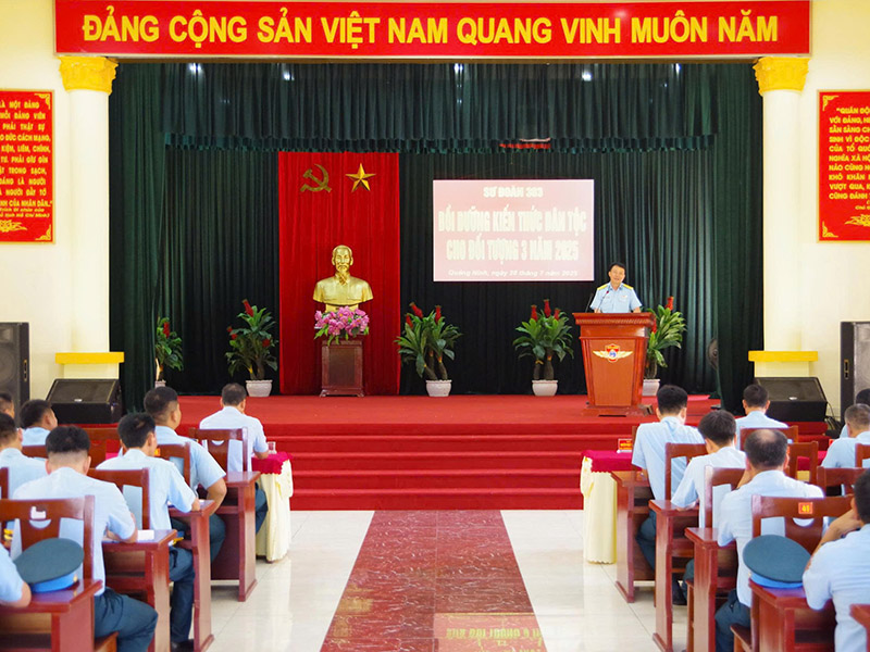 Sư đoàn 363 khai mạc tập huấn bồi dưỡng kiến thức dân tộc đối tượng 3 năm 2025