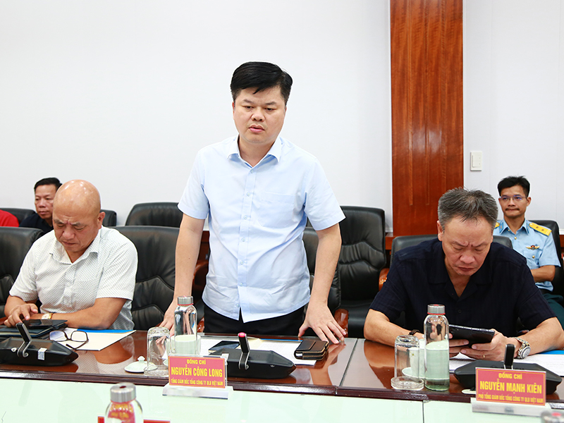 Quân chủng Phòng không - Không quân và Tổng công ty Quản lý bay Việt Nam thống nhất phương án phối hợp chỉ huy điều hành bay trong thực hiện nhiệm vụ A80