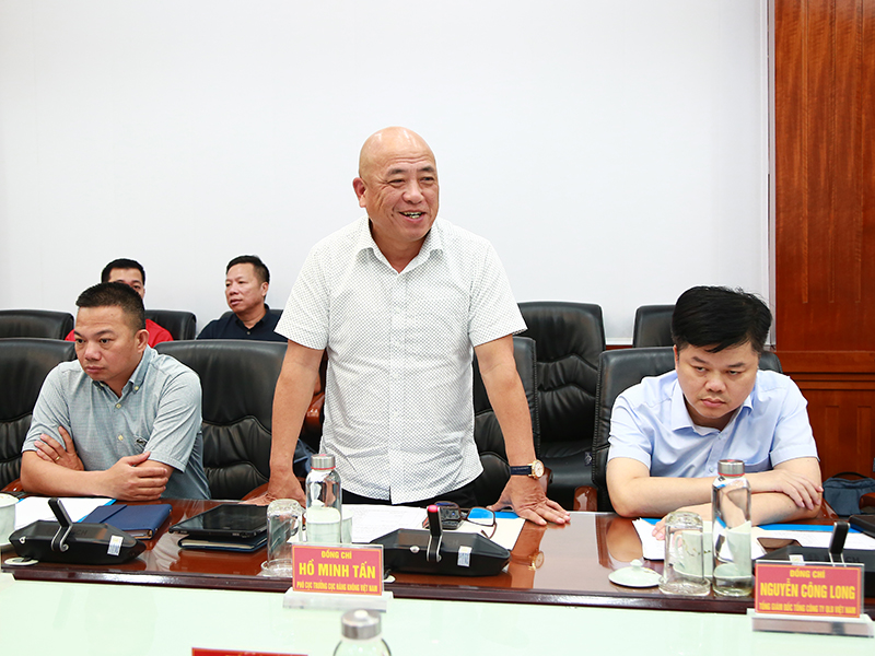 Quân chủng Phòng không - Không quân và Tổng công ty Quản lý bay Việt Nam thống nhất phương án phối hợp chỉ huy điều hành bay trong thực hiện nhiệm vụ A80