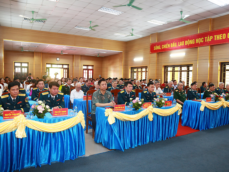 Trung đoàn Tên lửa 236 tổ chức Lễ đón nhận Huân chương Bảo vệ Tổ quốc hạng Nhì và kỷ niệm 60 năm Ngày ra quân đánh thắng trận đầu (24-7-1965/24-7-2025)