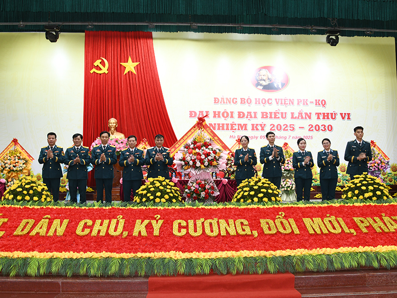 Lãnh đạo xây dựng Học viện Phòng không - Không quân “Cách mạng, chính quy, chuẩn hóa, hiện đại”