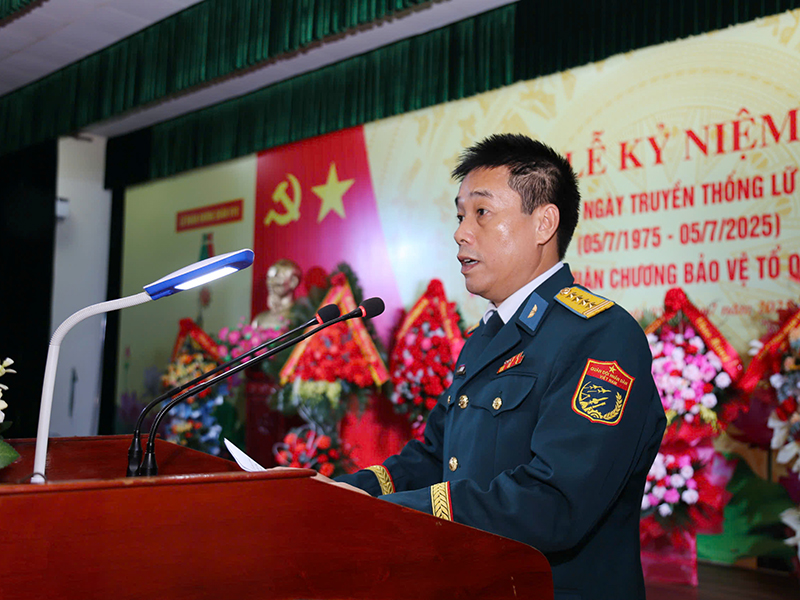 Lữ đoàn Không quân 918 tổ chức Lễ kỷ niệm 50 năm ngày truyền thống và đón nhận Huân chương Bảo vệ Tổ quốc hạng Nhì