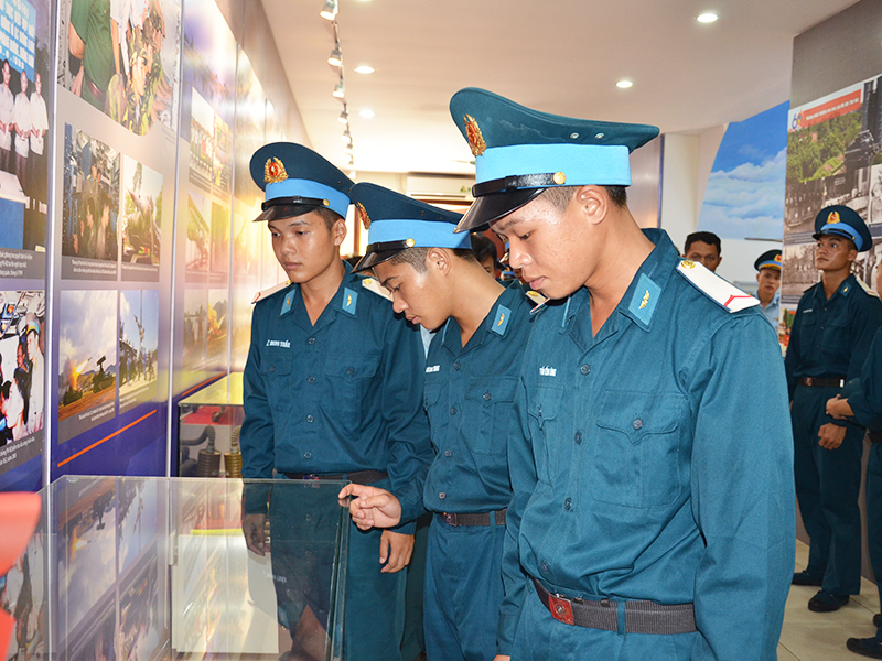 Quân chủng Phòng không-Không quân khai mạc Triển lãm “60 năm - Sức mạnh Rồng lửa Việt Nam”