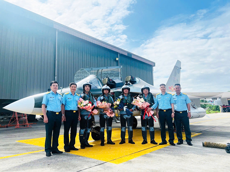 Máy bay Yak-130 cơ động chuyển trường thành công về sân bay Kép thực hiện nhiệm vụ A-80.