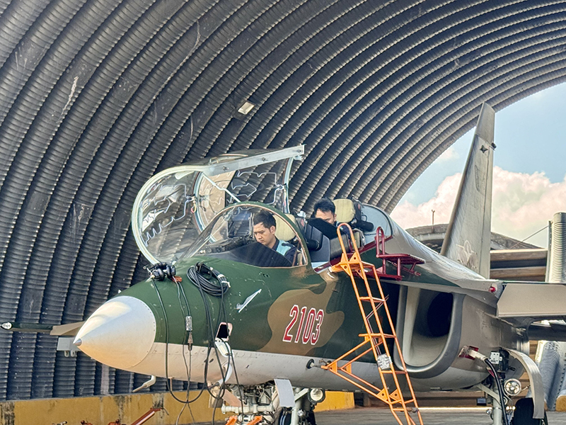 Biên đội 6 máy bay Yak-130 sẵn sàng cho nhiệm vụ A-80
