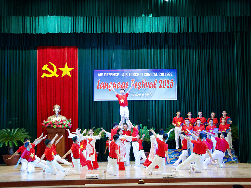 Sôi nổi Ngày hội Ngôn ngữ năm 2025 ở Trường Cao đẳng Kỹ thuật PK-KQ