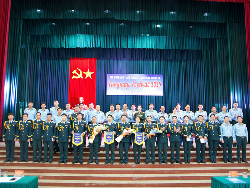 Sôi nổi Ngày hội Ngôn ngữ năm 2025 ở Trường Cao đẳng Kỹ thuật PK-KQ