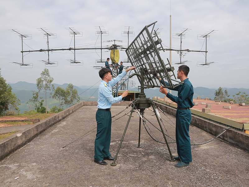 L&iacute;nh canh trời v&ugrave;ng bi&ecirc;n