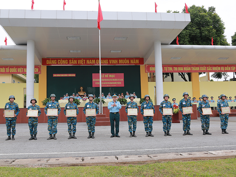 Quân chủng Phòng không - Không quân bế mạc Diễn tập chiến thuật vòng tổng hợp phân đội tên lửa phòng không, pháo phòng không và Zsu-23-4M năm 2025