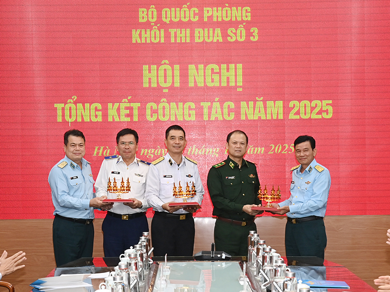 Khối thi đua số 3 Bộ Quốc phòng tổng kết công tác năm 2025