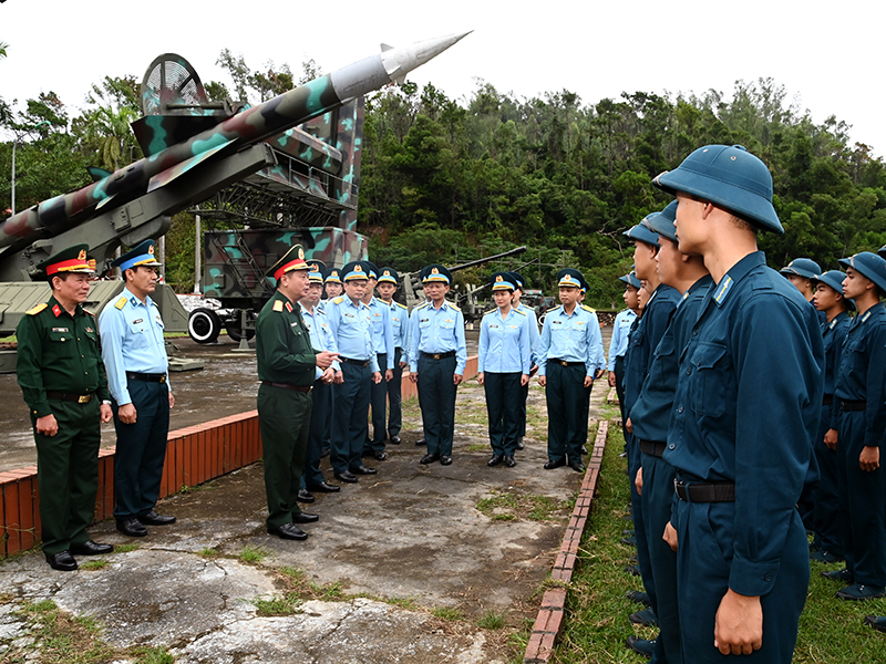 Tổng cục Chính trị kiểm tra công tác Đảng, công tác chính trị và công tác quân sự năm 2025 tại Sư đoàn 363