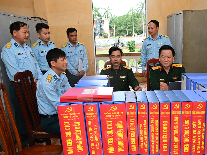 Tổng cục Chính trị kiểm tra công tác Đảng, công tác chính trị và công tác quân sự năm 2025 tại Sư đoàn 363