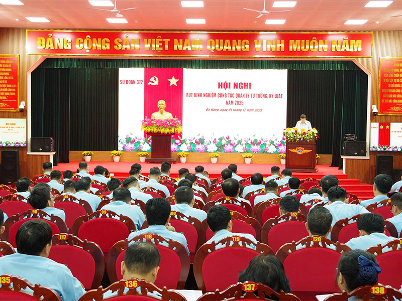 Sư đoàn 372 rút kinh nghiệm công tác quản lý tư tưởng, kỷ luật năm 2025