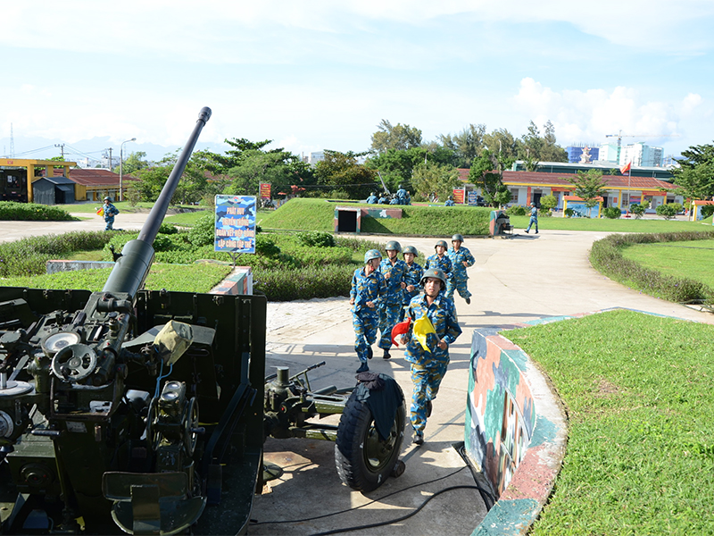 Huấn luyện giỏi ở Đại đội 11