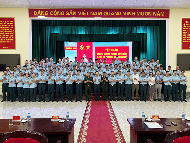 Quân chủng Phòng không - Không quân tập huấn công tác công nghệ thông tin, chuyển đổi số và triển khai Phong trào “Bình dân học vụ số” năm 2025