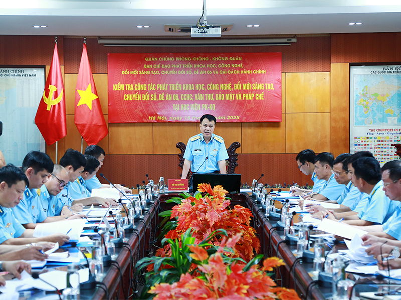Quân chủng Phòng không - Không quân kiểm tra công tác phát triển khoa học, công nghệ, đổi mới sáng tạo, chuyển đổi số tại các đơn vị