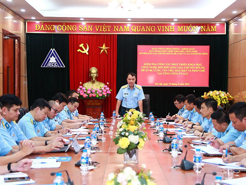 Quân chủng Phòng không - Không quân kiểm tra công tác phát triển khoa học, công nghệ, đổi mới sáng tạo, chuyển đổi số tại các đơn vị