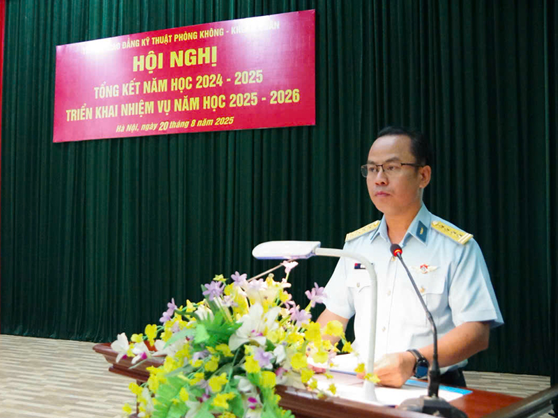 Trường Cao đẳng Kỹ thuật PK-KQ tổng kết năm học 2024-2025 và triển khai  nhiệm vụ năm học 2025-2026