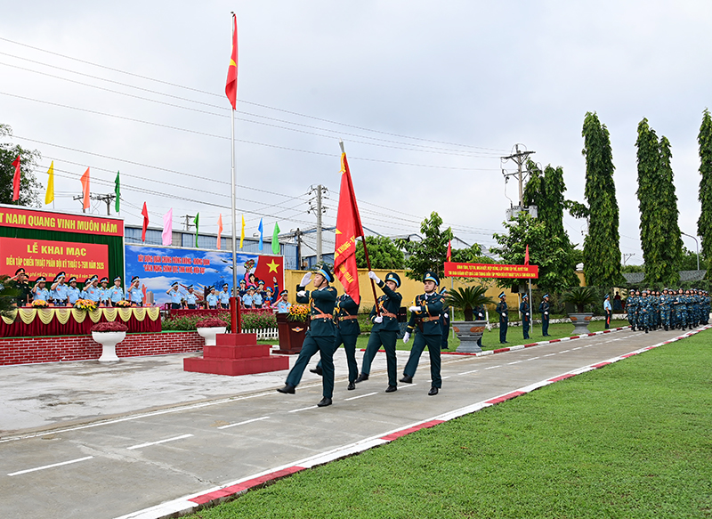 Quân chủng Phòng không - Không quân Khai mạc diễn tập chiến thuật phân đội kỹ thuật tên lửa phòng không S-75M năm 2025