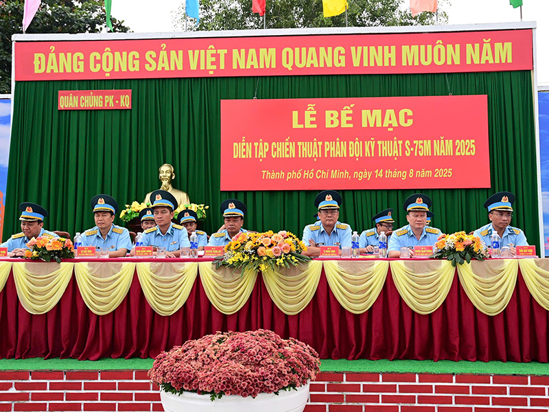 Quân chủng Phòng không - Không quân Bế mạc Diễn tập chiến thuật phân đội kỹ thuật tên lửa Phòng không S-75M năm 2025