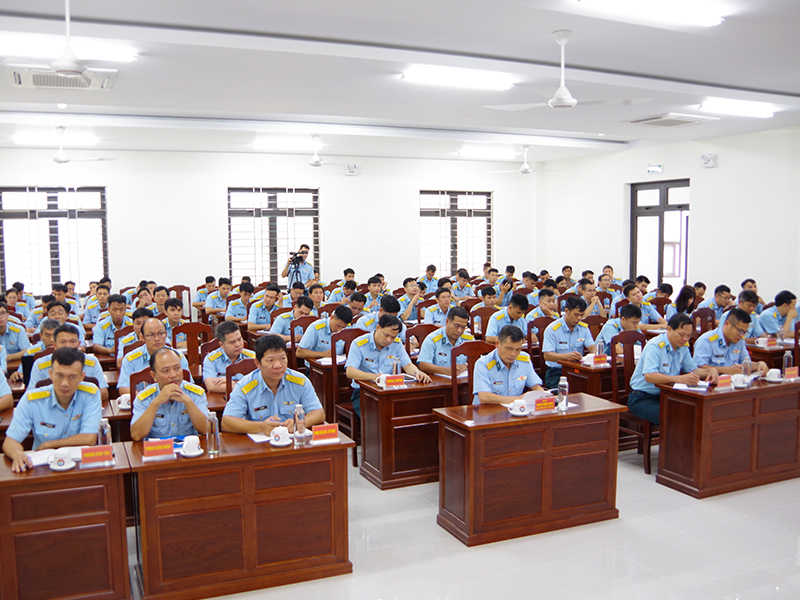 Trường Sĩ quan Không quân tập huấn công nghệ thông tin, chuyển đổi số và triển khai Phong trào “Bình dân học vụ số” năm 2025