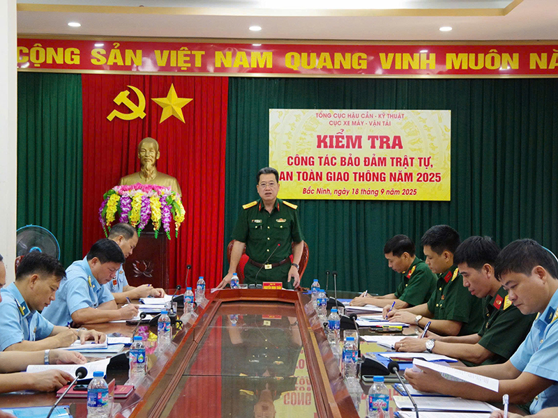 Cục Xe máy - Vận tải, Tổng cục Hậu cần Kỹ thuật kiểm tra tại Sư đoàn 365