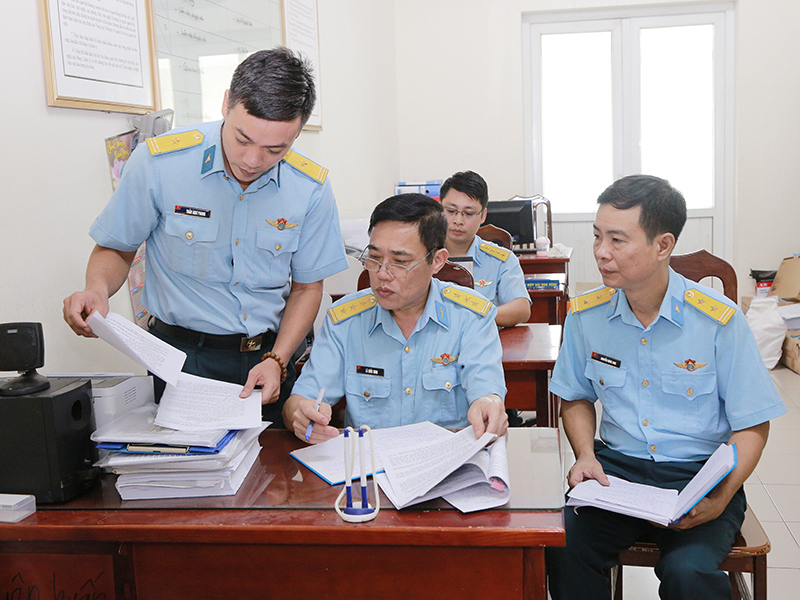 Quân chủng Phòng không - Không quân kiểm tra công tác phát triển khoa học, công nghệ, đổi mới sáng tạo, chuyển đổi số, thực hiện Đề án 06 và cải cách hành chính tại các đơn vị