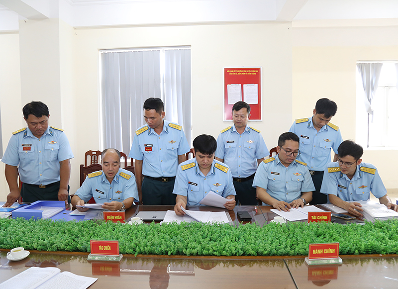 Quân chủng Phòng không - Không quân kiểm tra công tác phát triển khoa học, công nghệ, đổi mới sáng tạo, chuyển đổi số, thực hiện Đề án 06 và cải cách hành chính tại các đơn vị