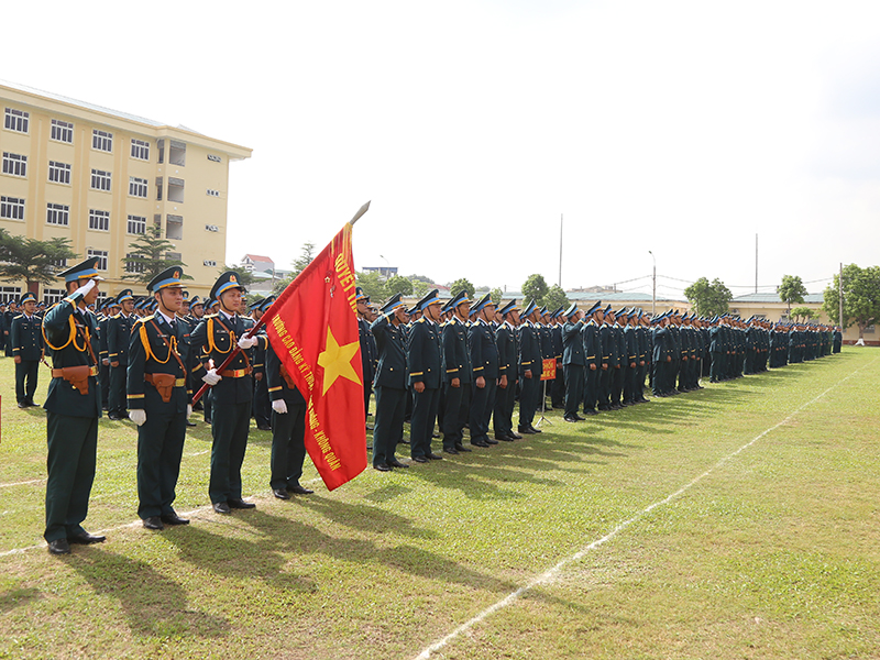 Trường Cao đẳng Kỹ thuật Phòng không - Không quân tổ chức Lễ khai giảng năm học 2025-2026