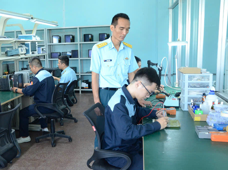 Đẩy mạnh phát triển khoa học công nghệ và chuyển đổi số ở Nhà máy A32