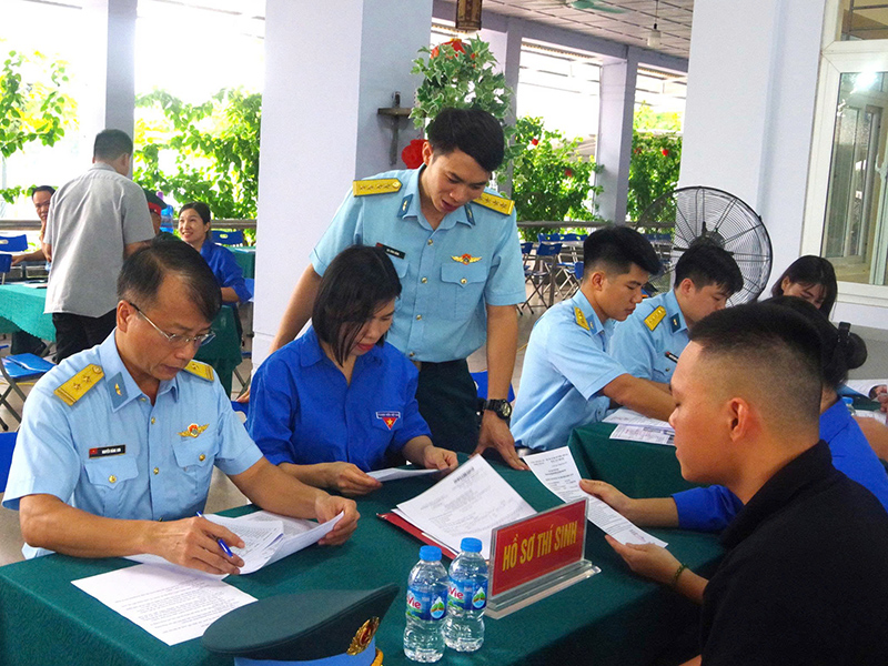 Học viện Phòng không - Không quân tổ chức tiếp nhận học viên mới năm 2025