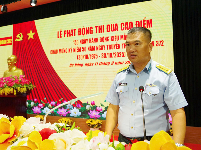 Sư đoàn 372 tổ chức Lễ phát động thi đua cao điểm 