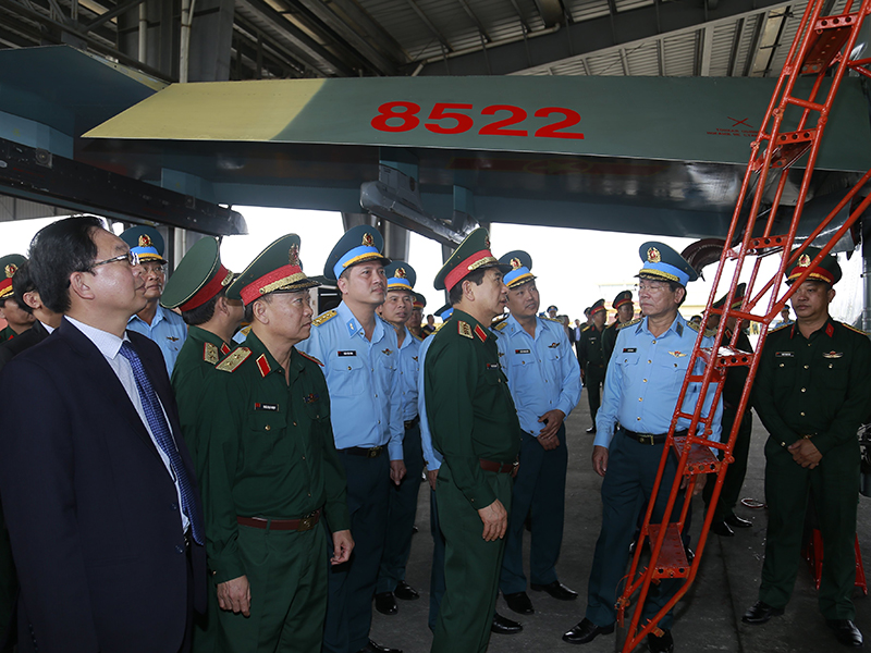 Đại tướng Phan Văn Giang - Bộ trưởng Bộ Quốc phòng thăm, chúc Tết Trung đoàn 925 và Trung đoàn 940