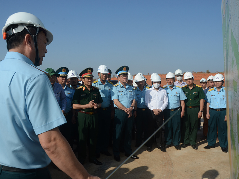 Bộ Quốc phòng và tỉnh Bình thuận kiểm tra tiến độ Dự án đầu tư xây dựng Sân bay quân sự Phan Thiết và thống nhất biện pháp tháo gỡ khăn vướng mắc đẩy nhanh tiến độ thực hiện Dự án